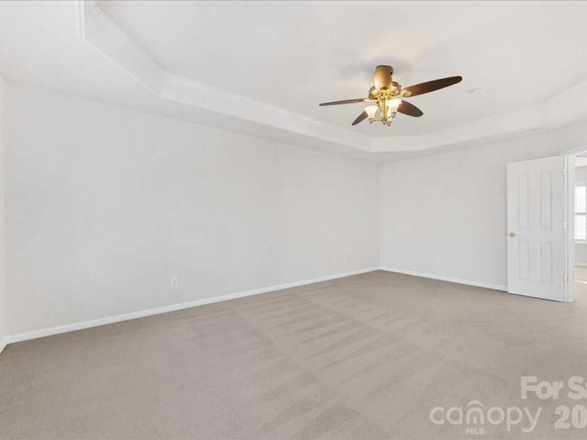 11143 Knight Castle Drive, Charlotte, NC 28277.  MLS# CAR4354916, YatesRealty ID 6871. Primary Bedroom