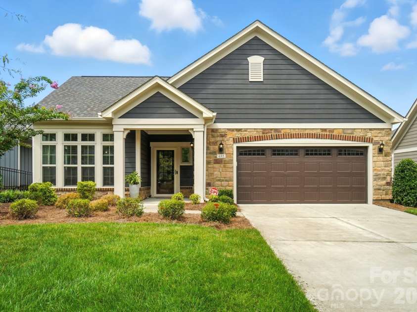 695 Poplar View Drive, Concord, NC 28027.  MLS# CAR4361870, YatesRealty ID 6872. 