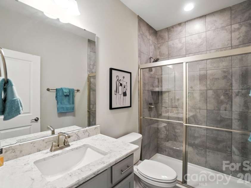 695 Poplar View Drive, Concord, NC 28027.  MLS# CAR4361870, YatesRealty ID 6872. Second Full Bath