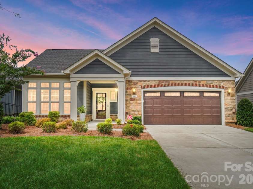 695 Poplar View Drive, Concord, NC 28027.  MLS# CAR4361870, YatesRealty ID 6872. Welcome Home!
