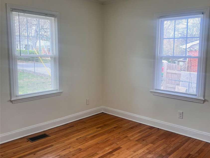 3918 Barlowe Road, Charlotte, NC 28208.  MLS# CAR4117330, YatesRealty ID 6874. 