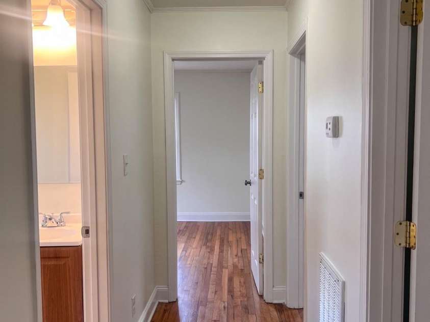 3918 Barlowe Road, Charlotte, NC 28208.  MLS# CAR4117330, YatesRealty ID 6874. 