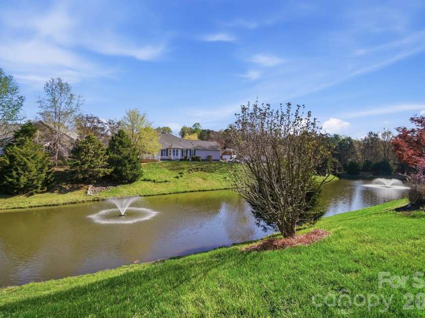 415 Garnet Court, Fort Mill, SC 29708.  MLS# CAR4359202, YatesRealty ID 6874. 