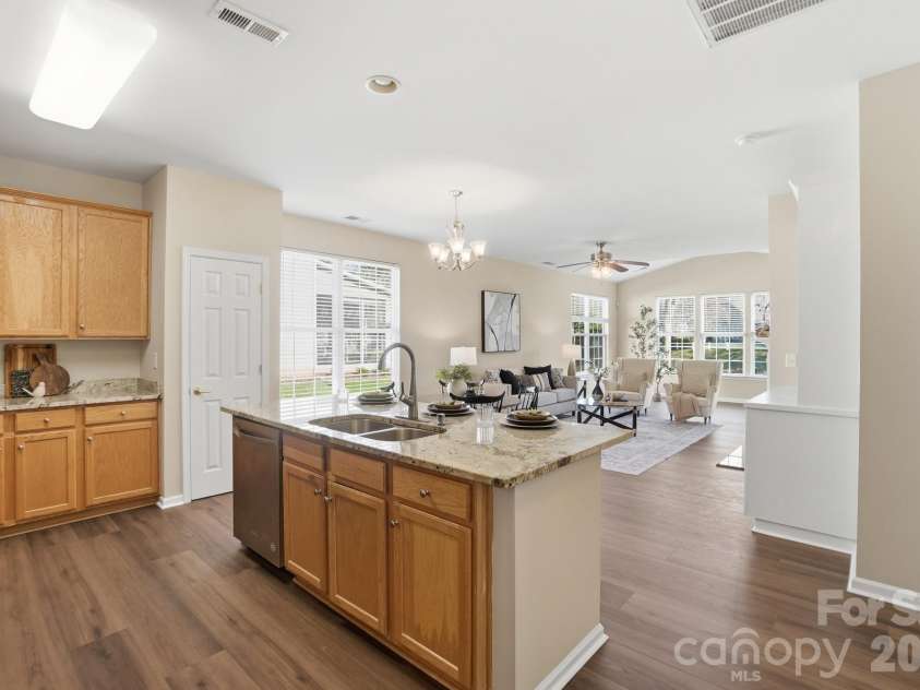 415 Garnet Court, Fort Mill, SC 29708.  MLS# CAR4359202, YatesRealty ID 6874. 