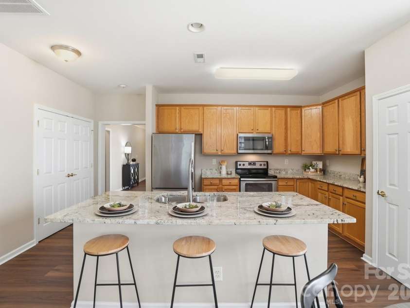 415 Garnet Court, Fort Mill, SC 29708.  MLS# CAR4359202, YatesRealty ID 6874. 