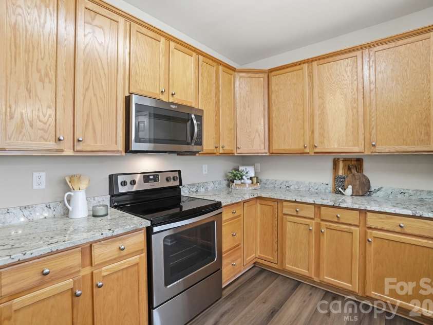 415 Garnet Court, Fort Mill, SC 29708.  MLS# CAR4359202, YatesRealty ID 6874. 