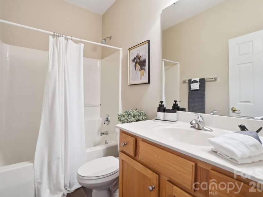 415 Garnet Court, Fort Mill, SC 29708.  MLS# CAR4359202, YatesRealty ID 6874. 