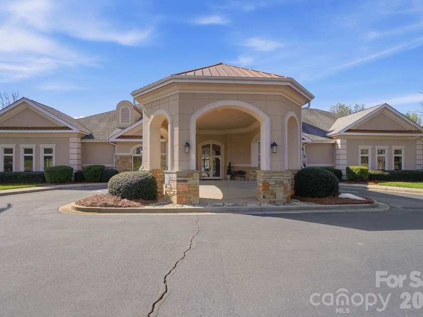 415 Garnet Court, Fort Mill, SC 29708.  MLS# CAR4359202, YatesRealty ID 6874. 