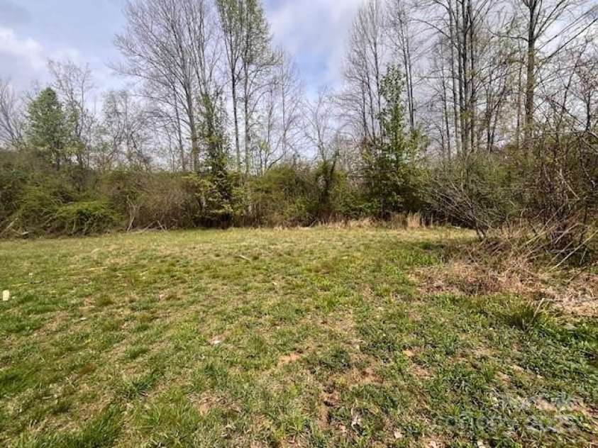 326 Toney Road, Marion, NC 28752.  MLS# CAR4234830, YatesRealty ID 6877. 