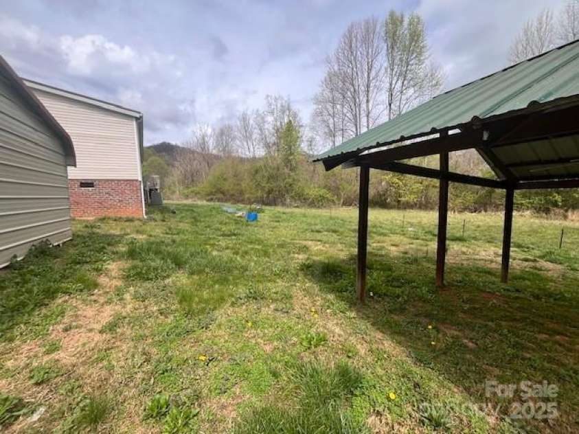 326 Toney Road, Marion, NC 28752.  MLS# CAR4234830, YatesRealty ID 6877. 