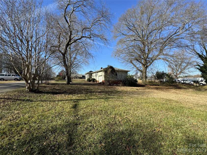 201 Belt Drive, Gastonia, NC 28056.  MLS# CAR4091607, YatesRealty ID 6878. 
