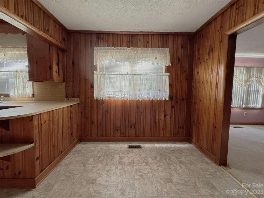 201 Belt Drive, Gastonia, NC 28056.  MLS# CAR4091607, YatesRealty ID 6878. 