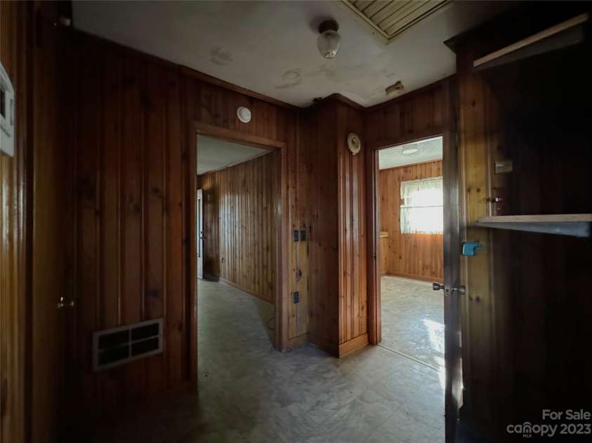 201 Belt Drive, Gastonia, NC 28056.  MLS# CAR4091607, YatesRealty ID 6878. 