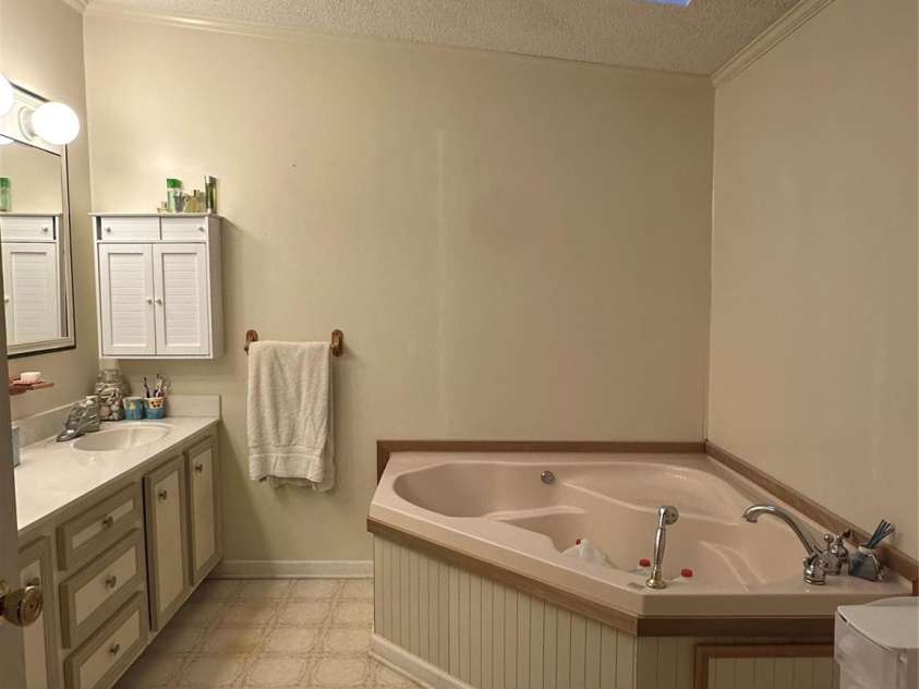 1520 Weaver Road, China Grove, NC 28023.  MLS# CAR4349747, YatesRealty ID 6879. Main bath