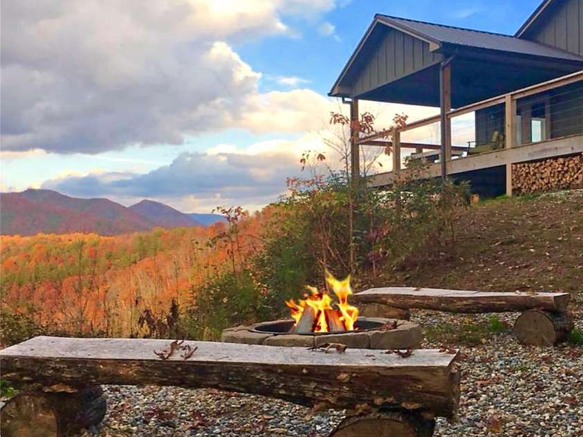 1628 Round Hill Road, Bryson City, NC 28713.  MLS# CAR4181322, YatesRealty ID 6879. Eagles Landing