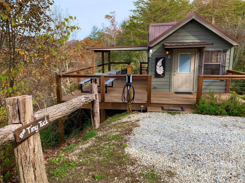 1628 Round Hill Road, Bryson City, NC 28713.  MLS# CAR4181322, YatesRealty ID 6879. Tiny Tuck - tiny home