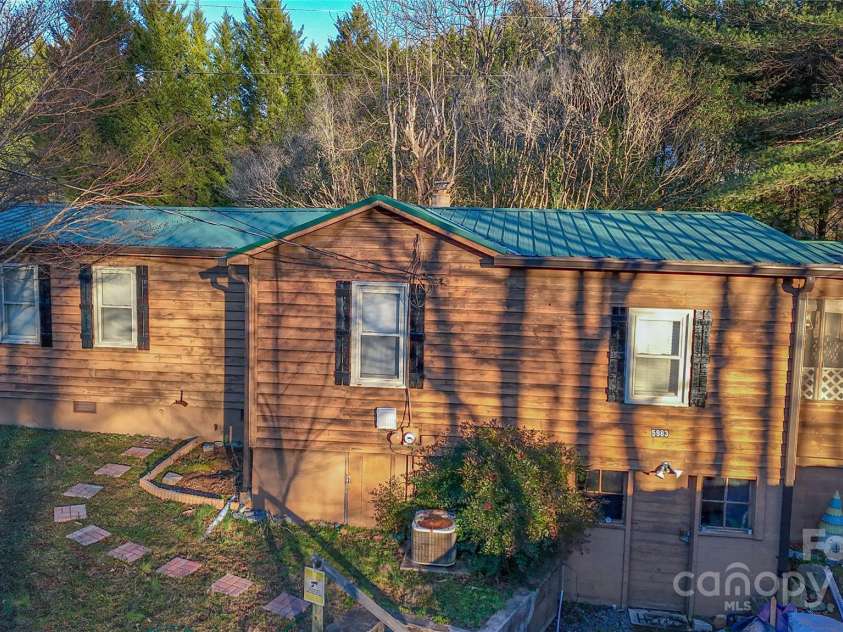 5983 Bollinger Loop, Morganton, NC 28655.  MLS# CAR4211596, YatesRealty ID 688. 