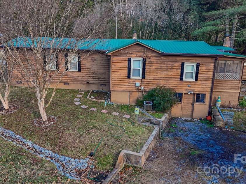 5983 Bollinger Loop, Morganton, NC 28655.  MLS# CAR4211596, YatesRealty ID 688. 
