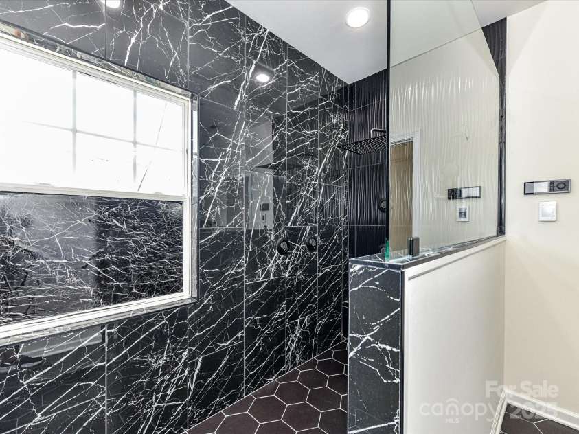 7518 Turley Ridge Lane, Charlotte, NC 28273.  MLS# CAR4272341, YatesRealty ID 688. 