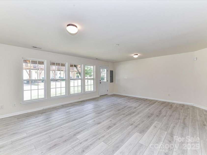 7518 Turley Ridge Lane, Charlotte, NC 28273.  MLS# CAR4272341, YatesRealty ID 688. Bonus room - could be bedroom, gym, movie theater, playroom, etc.