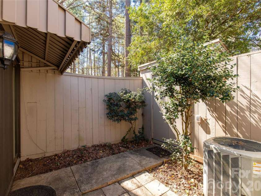 141 Greenridge Road, Clover, SC 29710.  MLS# CAR4357708, YatesRealty ID 6882. 