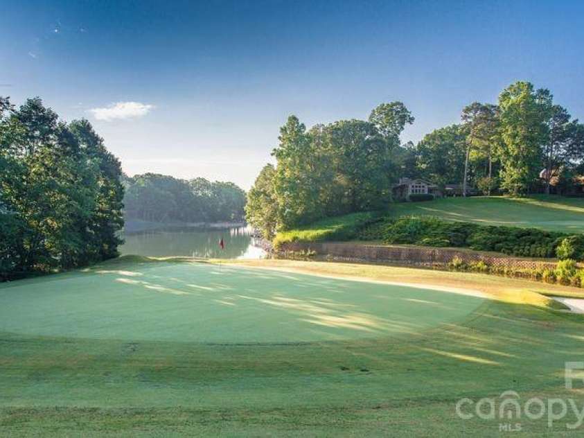 141 Greenridge Road, Clover, SC 29710.  MLS# CAR4357708, YatesRealty ID 6882. 