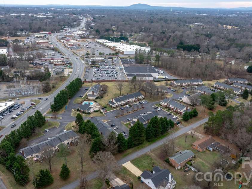 2705 Center Street, Hickory, NC 28601.  MLS# CAR4338050, YatesRealty ID 6882. 