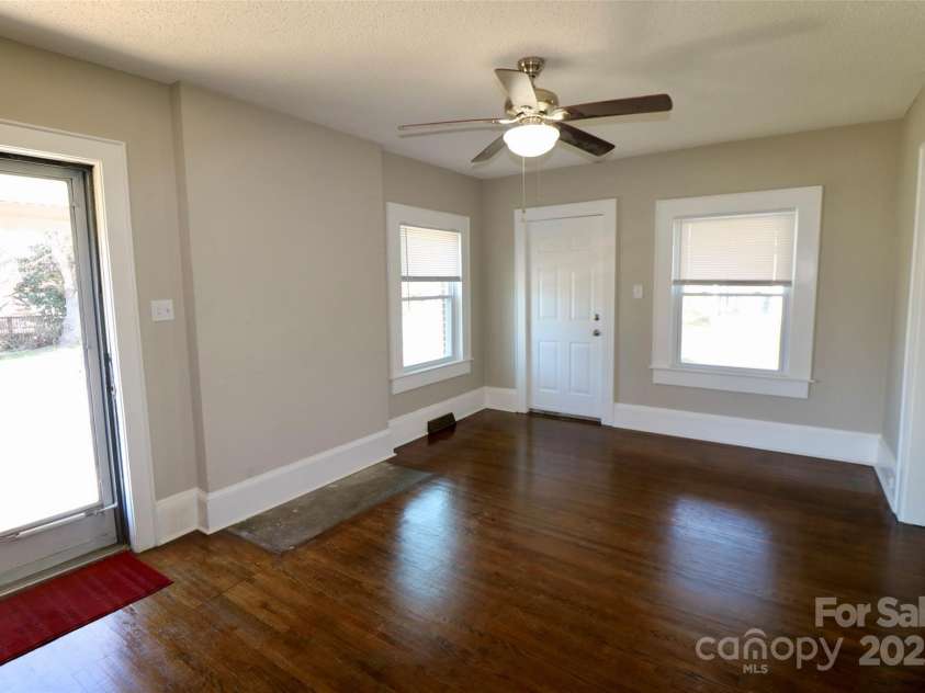 104 9th Street, Bessemer City, NC 28016.  MLS# CAR4225283, YatesRealty ID 6883. 