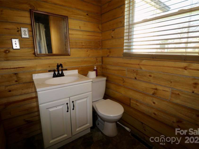 104 9th Street, Bessemer City, NC 28016.  MLS# CAR4225283, YatesRealty ID 6883. 