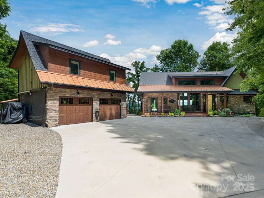 130 Bluff Creek Terrace, Candler, NC 28715.  MLS# CAR4278515, YatesRealty ID 6884. 