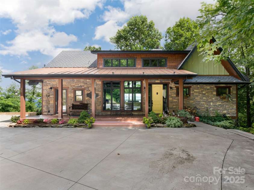 130 Bluff Creek Terrace, Candler, NC 28715.  MLS# CAR4278515, YatesRealty ID 6884. 