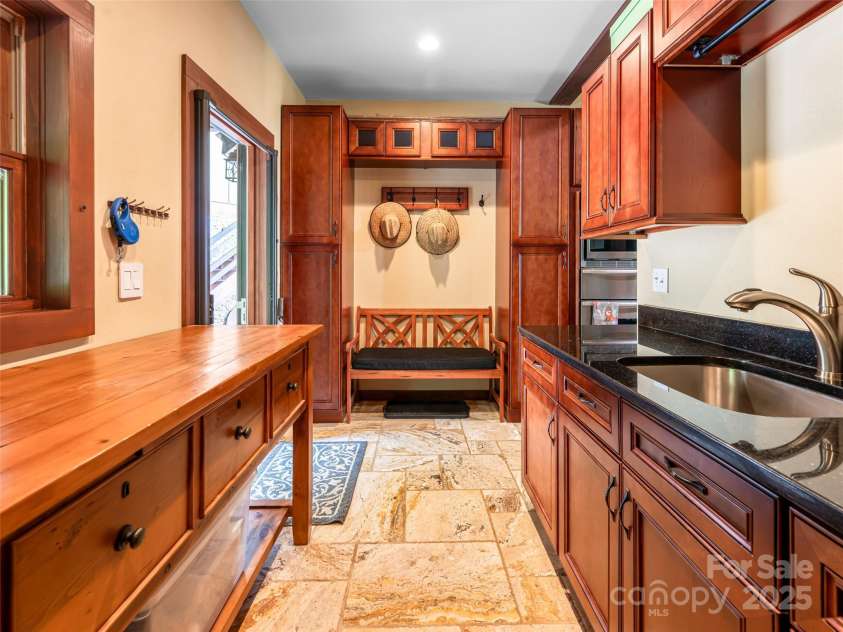 130 Bluff Creek Terrace, Candler, NC 28715.  MLS# CAR4278515, YatesRealty ID 6884. 