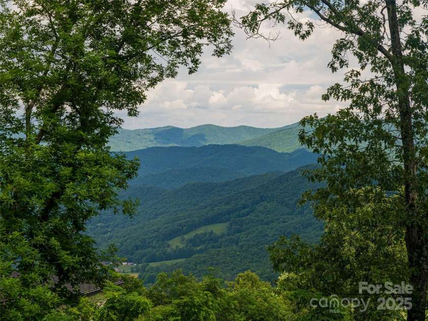 130 Bluff Creek Terrace, Candler, NC 28715.  MLS# CAR4278515, YatesRealty ID 6884. 