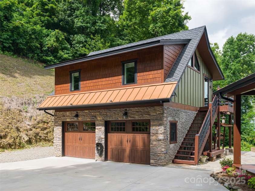 130 Bluff Creek Terrace, Candler, NC 28715.  MLS# CAR4278515, YatesRealty ID 6884. 