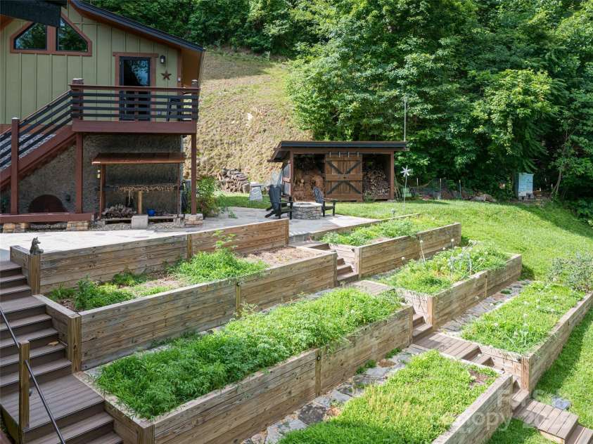 130 Bluff Creek Terrace, Candler, NC 28715.  MLS# CAR4278515, YatesRealty ID 6884. 