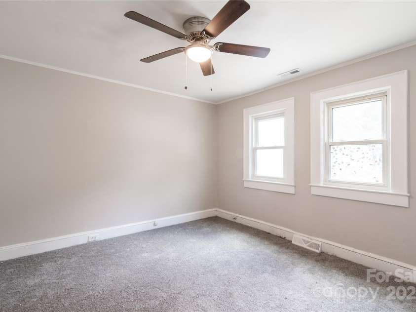 606 19th Avenue, Gastonia, NC 28052.  MLS# CAR4246216, YatesRealty ID 6884. 