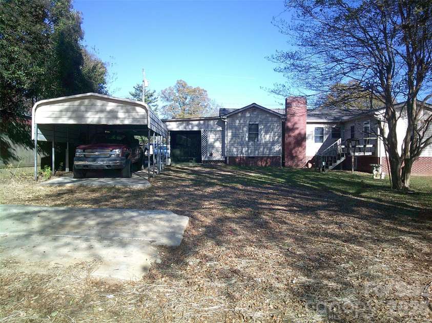 1303 Dixon Boulevard, Shelby, NC 28152.  MLS# CAR4325410, YatesRealty ID 6885. 