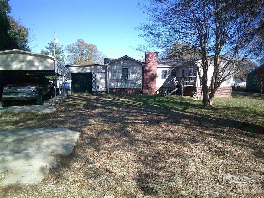 1303 Dixon Boulevard, Shelby, NC 28152.  MLS# CAR4325410, YatesRealty ID 6885. 
