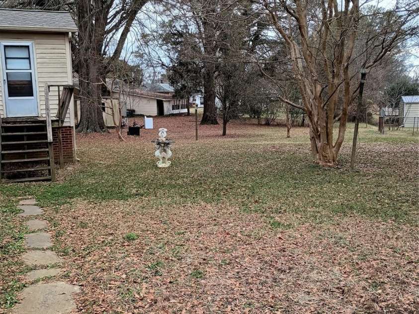 1303 Dixon Boulevard, Shelby, NC 28152.  MLS# CAR4325410, YatesRealty ID 6885. 