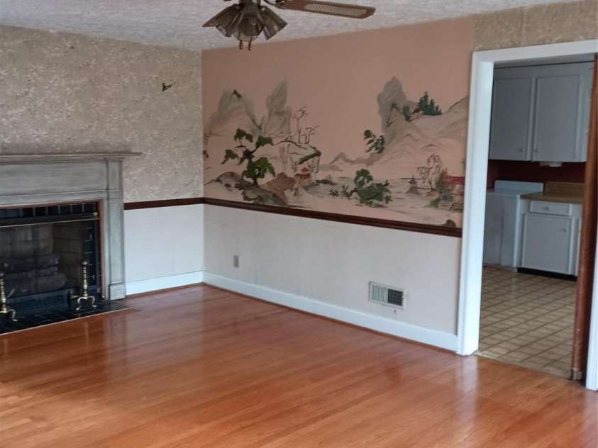 1303 Dixon Boulevard, Shelby, NC 28152.  MLS# CAR4325410, YatesRealty ID 6885. 