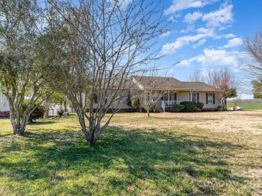 706 Skinner Road, Shelby, NC 28152.  MLS# CAR4224757, YatesRealty ID 6885. 