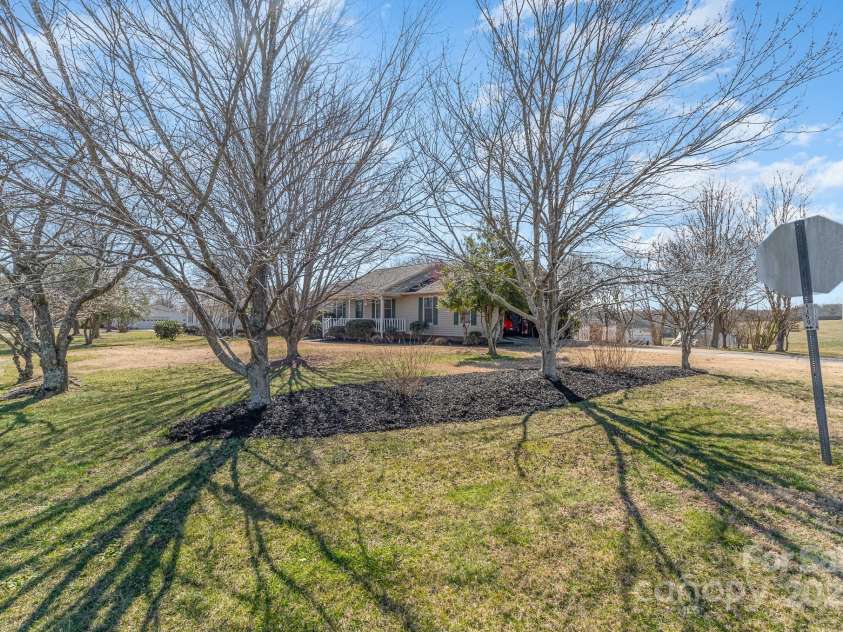 706 Skinner Road, Shelby, NC 28152.  MLS# CAR4224757, YatesRealty ID 6885. 