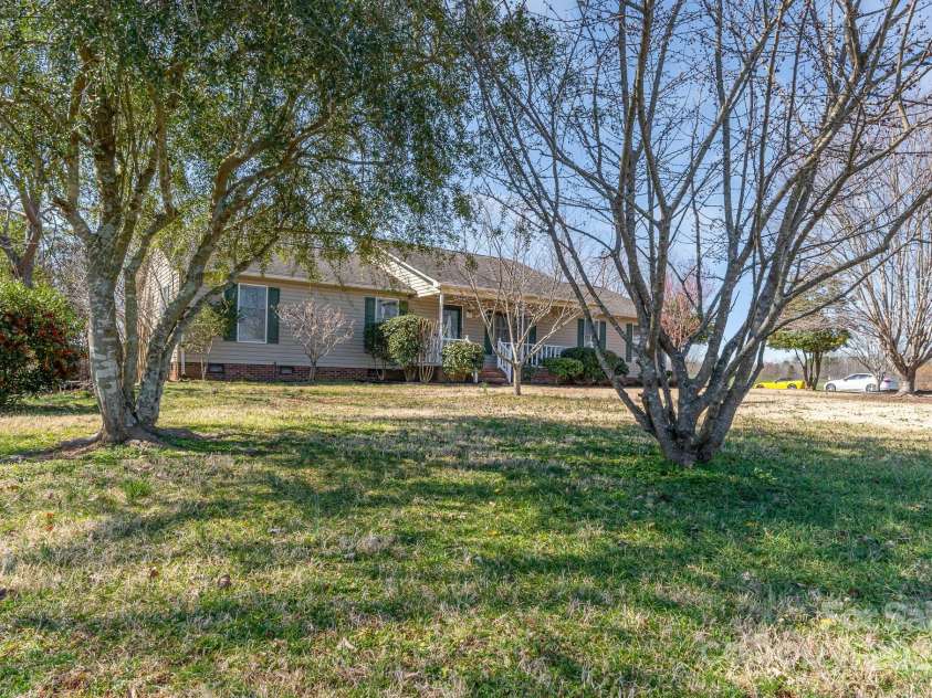 706 Skinner Road, Shelby, NC 28152.  MLS# CAR4224757, YatesRealty ID 6885. 