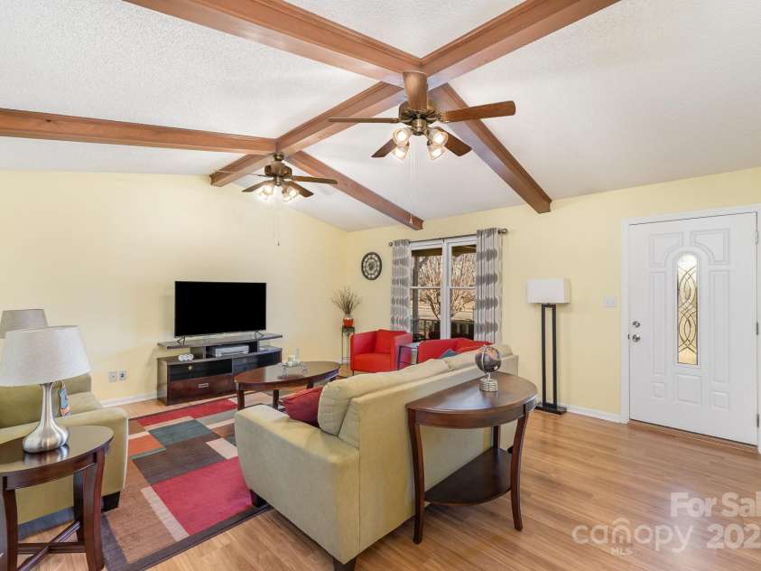 706 Skinner Road, Shelby, NC 28152.  MLS# CAR4224757, YatesRealty ID 6885. 