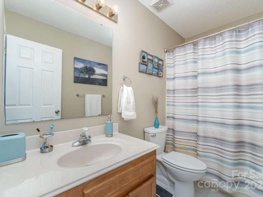 706 Skinner Road, Shelby, NC 28152.  MLS# CAR4224757, YatesRealty ID 6885. 