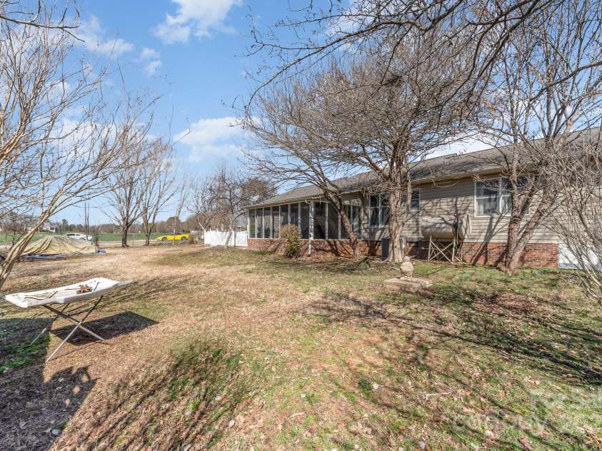 706 Skinner Road, Shelby, NC 28152.  MLS# CAR4224757, YatesRealty ID 6885. 