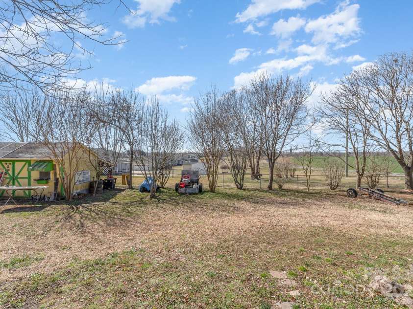 706 Skinner Road, Shelby, NC 28152.  MLS# CAR4224757, YatesRealty ID 6885. 