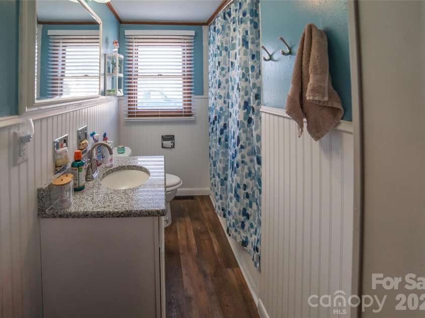 203 Cohen Street, Morganton, NC 28655.  MLS# CAR4336624, YatesRealty ID 6887. Full Bathroom