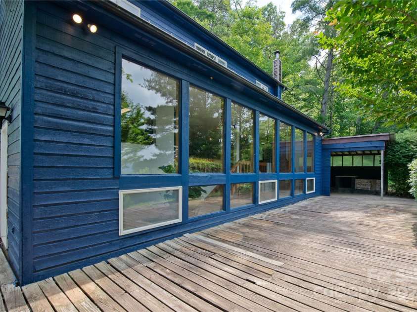 556 Blue Hill Road, Marshall, NC 28753.  MLS# CAR4154163, YatesRealty ID 6887. 