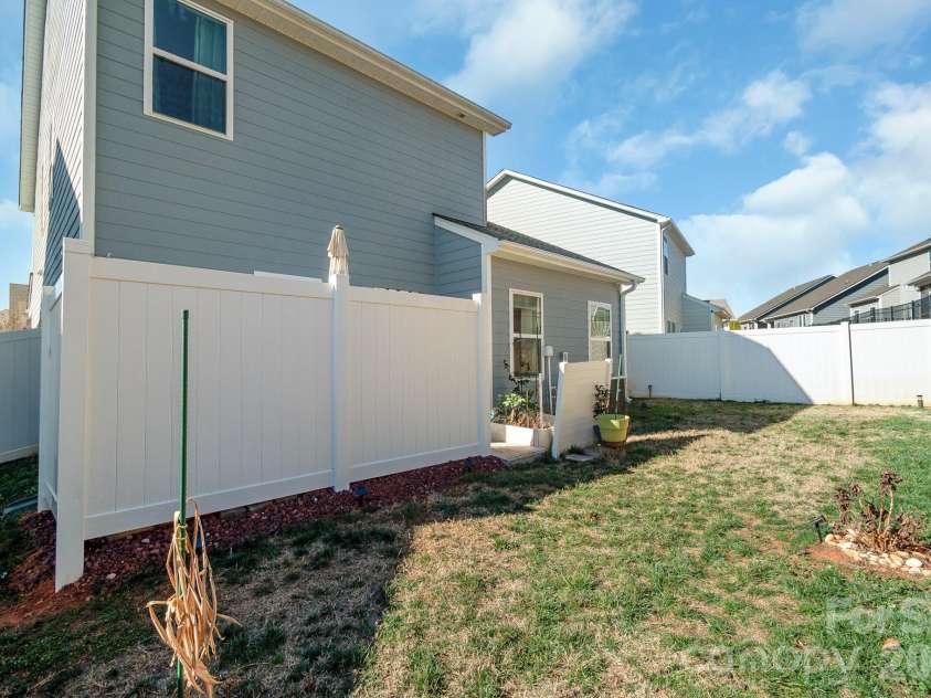 40154 Crooked Stick Drive, Lancaster, SC 29720.  MLS# CAR4335136, YatesRealty ID 6889. The back yard is fenced.